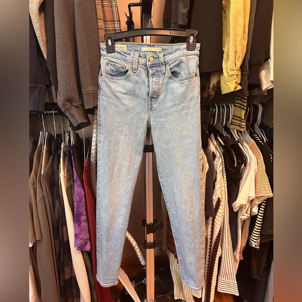 Levi jeans